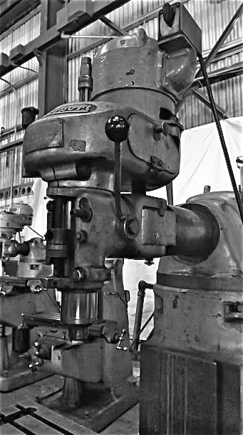 X=20" - Y=9" - Z=16" BRIDGEPORT ... VERTICAL MILL (8 Speed)