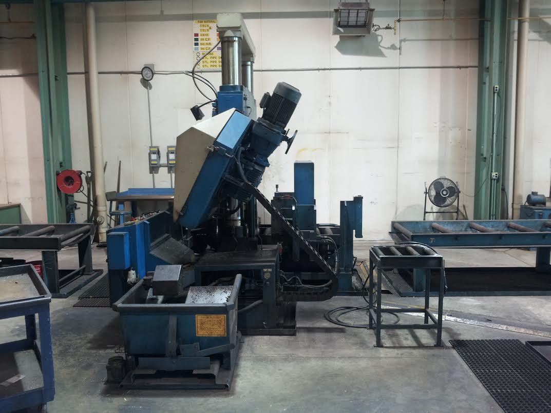 31" x 31" BEHRINGER ... HORIZONTAL BANDSAW