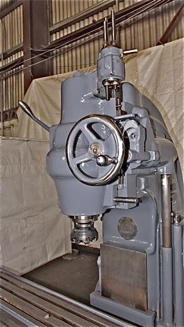 X=29"- Y=12"- Z=18" KEARNEY & TRECKER ... VERTICAL MILL