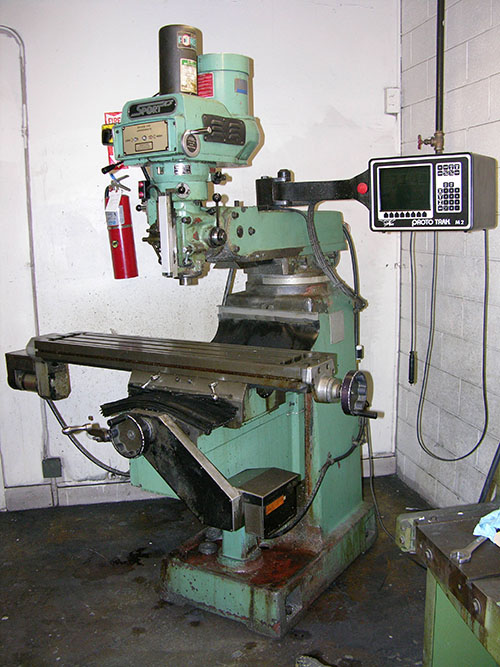 X=31" - Y=17" - Z=25" SOUTHWESTERN INDUSTRIES ... CNC MILL