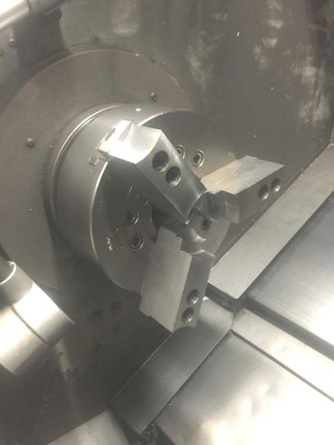 12" HYDRAULIC CHUCK MORI SEIKI ... - 4.1" SPINDLE HOLE