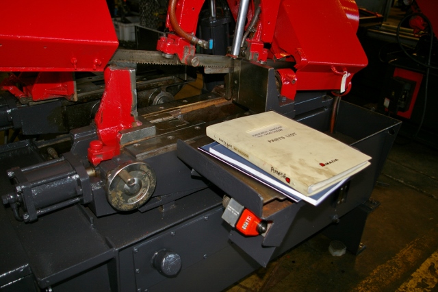 10" x 10" AMADA ... HORIZONTAL BANDSAW