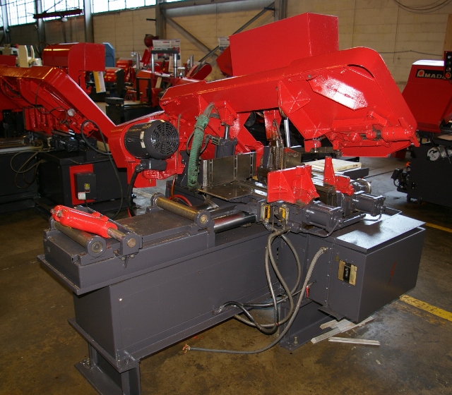 10" x 10" AMADA ... HORIZONTAL BANDSAW