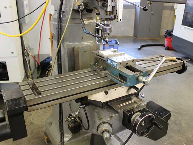 X=30" - Y=12" - Z=16" BRIDGEPORT PROTO-TRAK ... CNC VERT. MILL